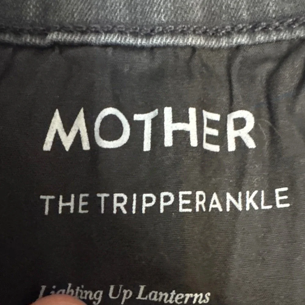 MOTHER‎ The Tripper Ankle Jeans in Lighting Up Lanterns Size 26 Button Fly